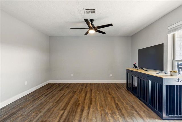 7309 NW Lawton Ave, Lawton, OK 73505