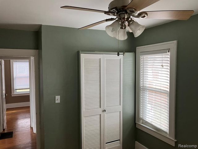 2520 Spruce Street, Port Huron, MI 48060