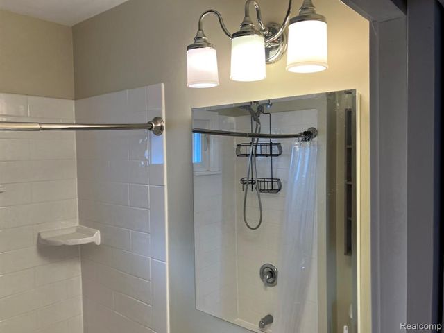 2520 Spruce Street, Port Huron, MI 48060