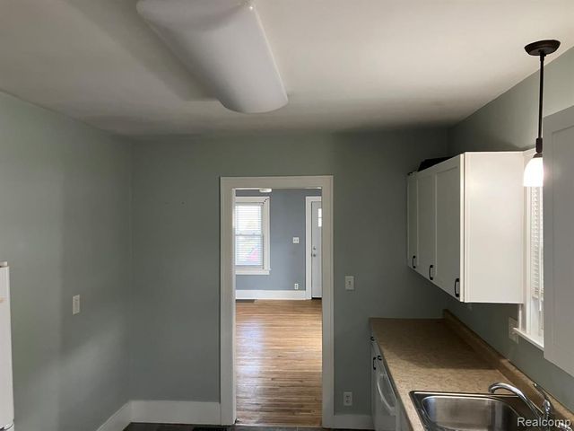 2520 Spruce Street, Port Huron, MI 48060