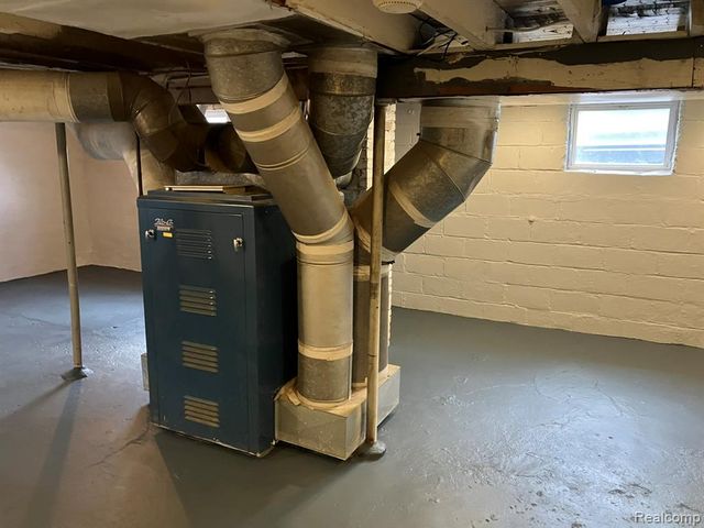 2520 Spruce Street, Port Huron, MI 48060