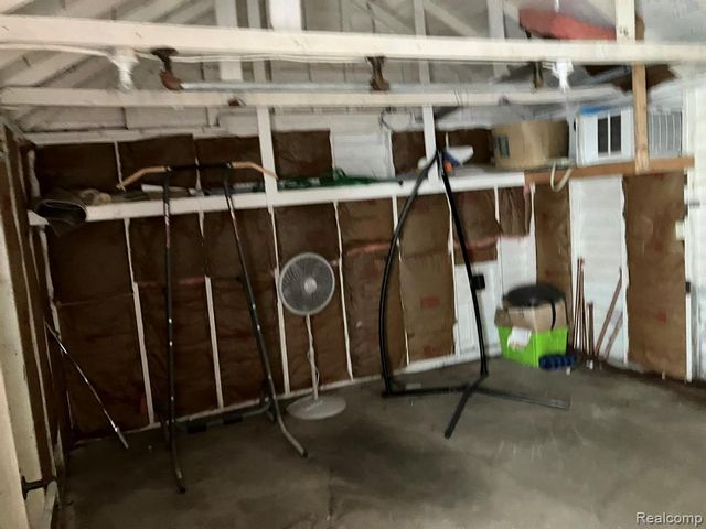 2520 Spruce Street, Port Huron, MI 48060