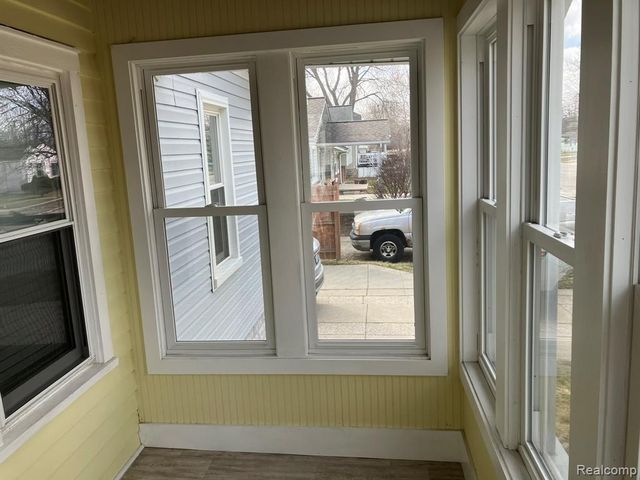 2520 Spruce Street, Port Huron, MI 48060