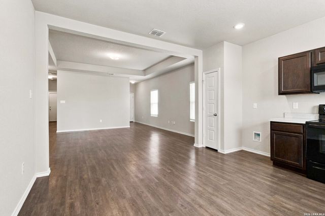 204 Broken Antler, San Antonio, TX 78253