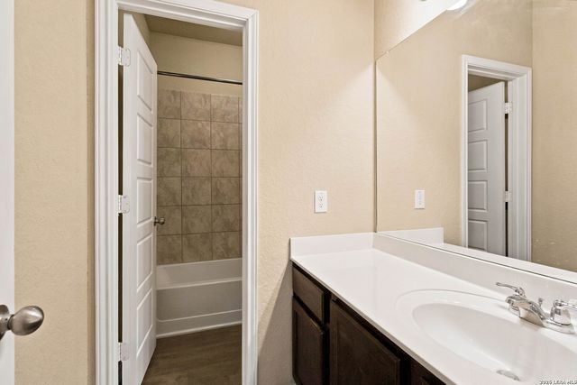 204 Broken Antler, San Antonio, TX 78253