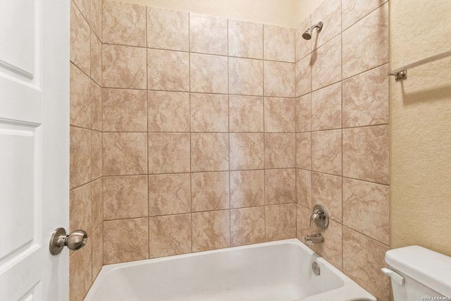 204 Broken Antler, San Antonio, TX 78253
