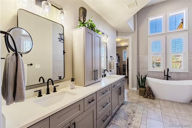 9108 Viaggio Way, Highlands Ranch, CO 80126