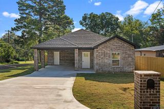 1124 N Eighth St, Longview, TX 75601
