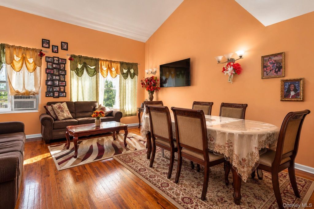 121 Montauk Avenue, Brooklyn, NY 11208 — photo 5