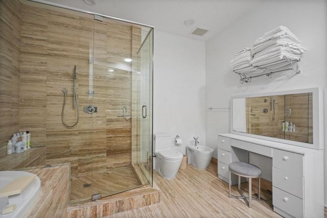 15901 Collins Avenue 3902, Sunny Isles Beach, FL 33160