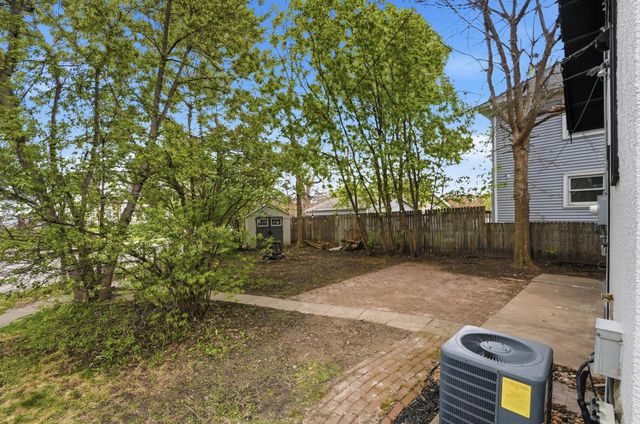 2122 Willow Avenue N, Minneapolis, MN 55411