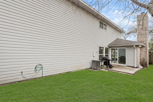 10814 Sugar Hill Drive A, Houston, TX 77042