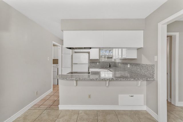 10814 Sugar Hill Drive A, Houston, TX 77042