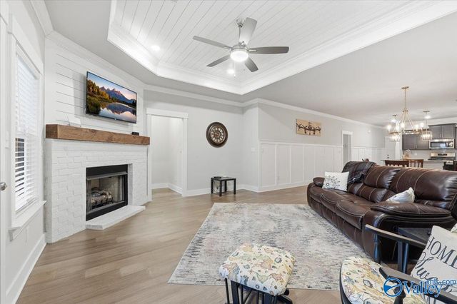 457 Legend Oak Way SW, Huntsville, AL 35824