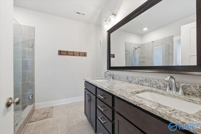 457 Legend Oak Way SW, Huntsville, AL 35824