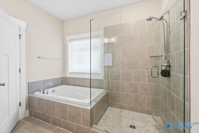 457 Legend Oak Way SW, Huntsville, AL 35824