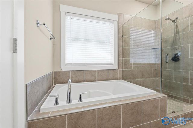 457 Legend Oak Way SW, Huntsville, AL 35824