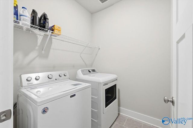 457 Legend Oak Way SW, Huntsville, AL 35824