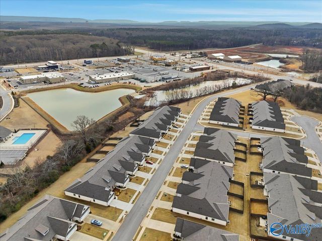 457 Legend Oak Way SW, Huntsville, AL 35824