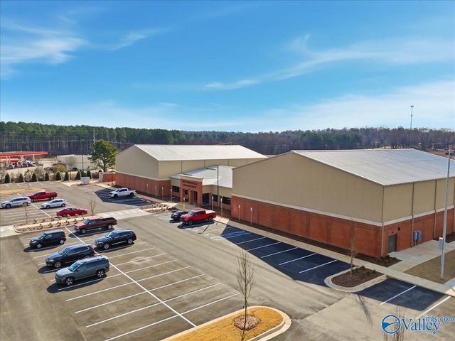 457 Legend Oak Way SW, Huntsville, AL 35824