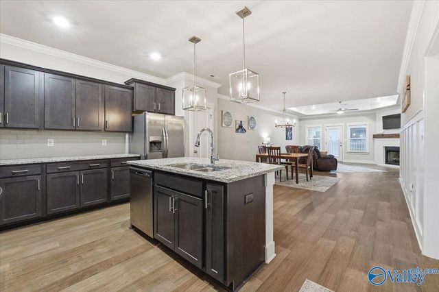 457 Legend Oak Way SW, Huntsville, AL 35824