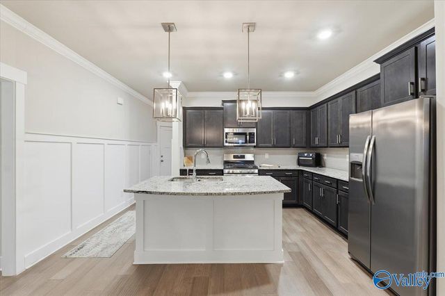 457 Legend Oak Way SW, Huntsville, AL 35824