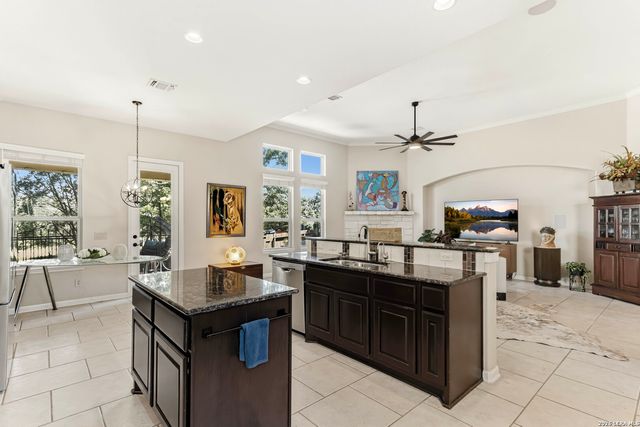 203 Tranquil Oak, San Antonio, TX 78260