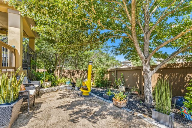 203 Tranquil Oak, San Antonio, TX 78260