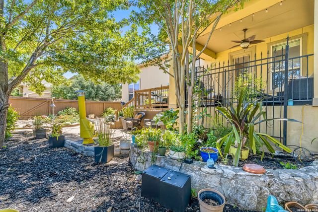 203 Tranquil Oak, San Antonio, TX 78260