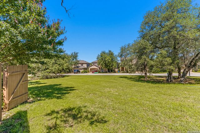 203 Tranquil Oak, San Antonio, TX 78260