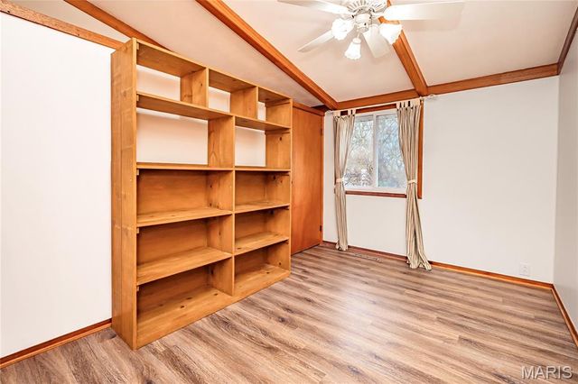 52 Glenwood Drive, Fenton, MO 63026