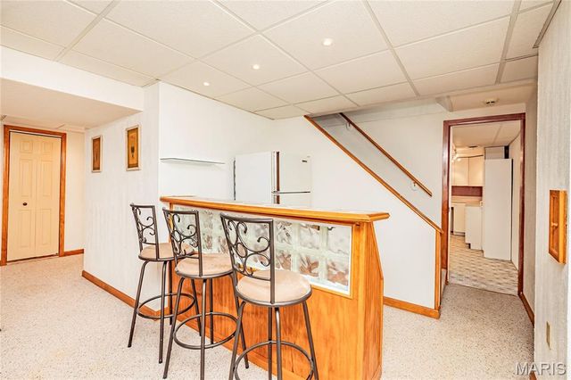 52 Glenwood Drive, Fenton, MO 63026