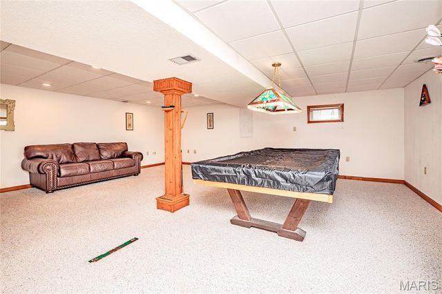 52 Glenwood Drive, Fenton, MO 63026