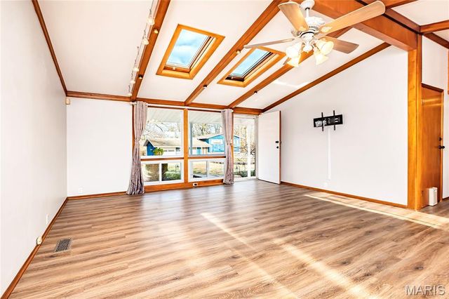 52 Glenwood Drive, Fenton, MO 63026