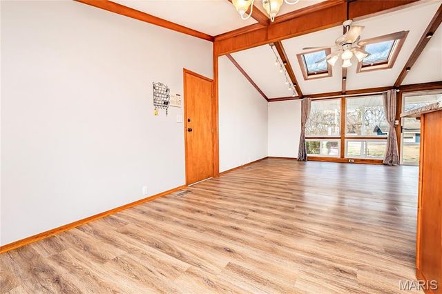 52 Glenwood Drive, Fenton, MO 63026