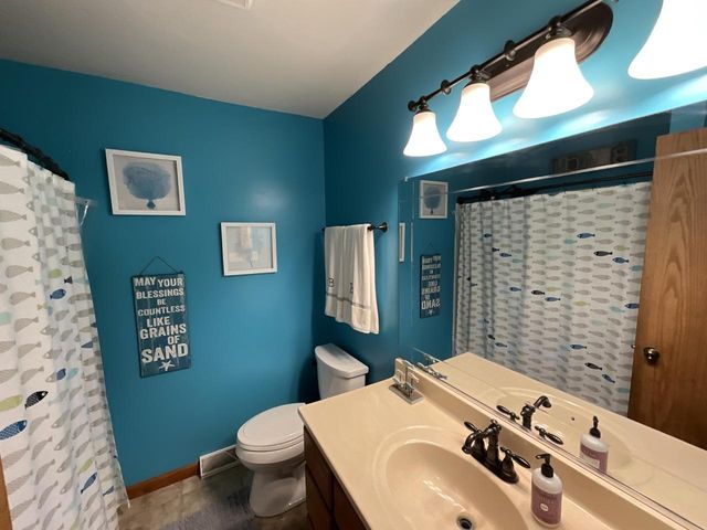 5317 65th PLACE, Kenosha, WI 53142