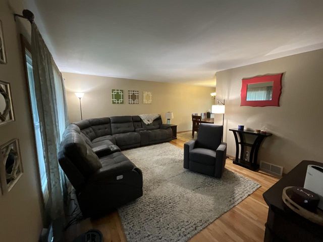5317 65th PLACE, Kenosha, WI 53142