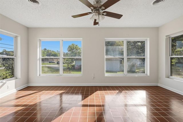 3335 GRAND AVENUE, Deland, FL 32720