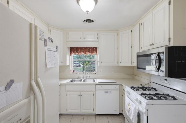 3335 GRAND AVENUE, Deland, FL 32720