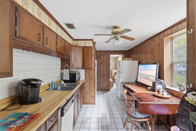 3335 GRAND AVENUE, Deland, FL 32720