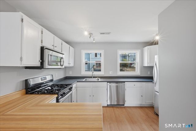 702 Quinnipiac Avenue D, New Haven, CT 06513