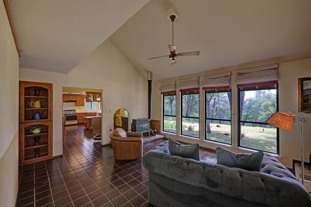 1480 Sage Rd, Colfax, CA 95713
