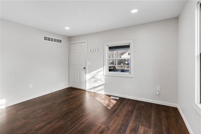 724 N Osage Street, Independence, MO 64050