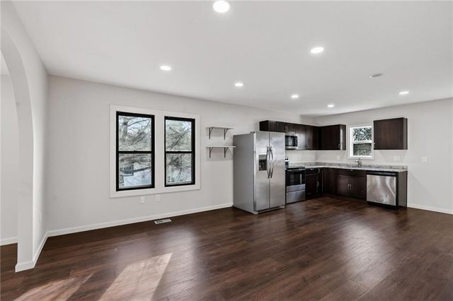 724 N Osage Street, Independence, MO 64050