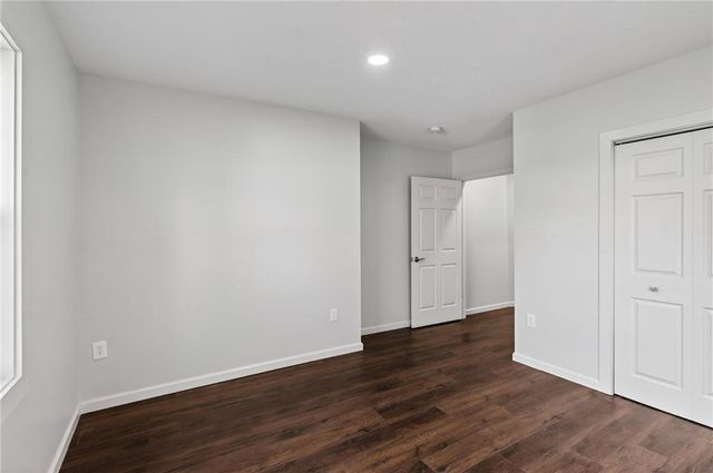 724 N Osage Street, Independence, MO 64050