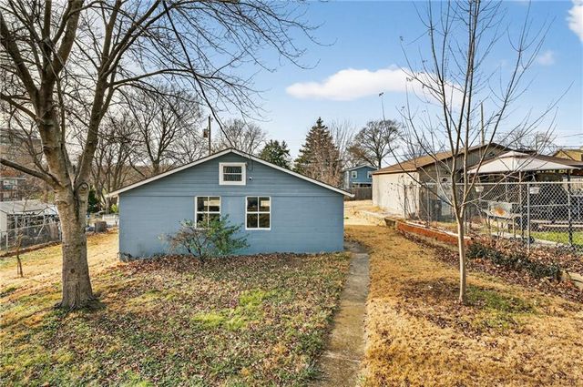 724 N Osage Street, Independence, MO 64050