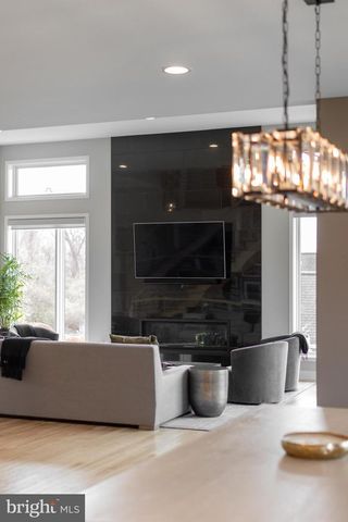 229 IVY HILL DR, State College, PA 16801