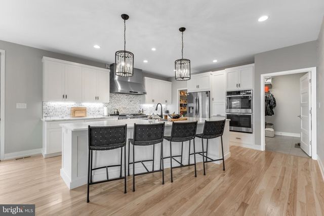 229 IVY HILL DR, State College, PA 16801