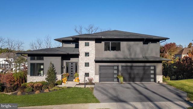 229 IVY HILL DR, State College, PA 16801