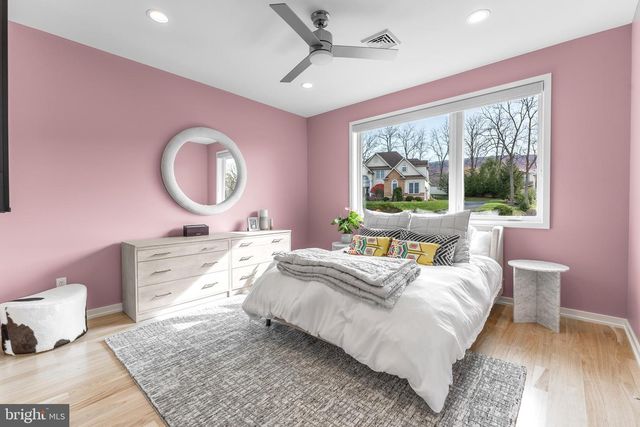 229 IVY HILL DR, State College, PA 16801